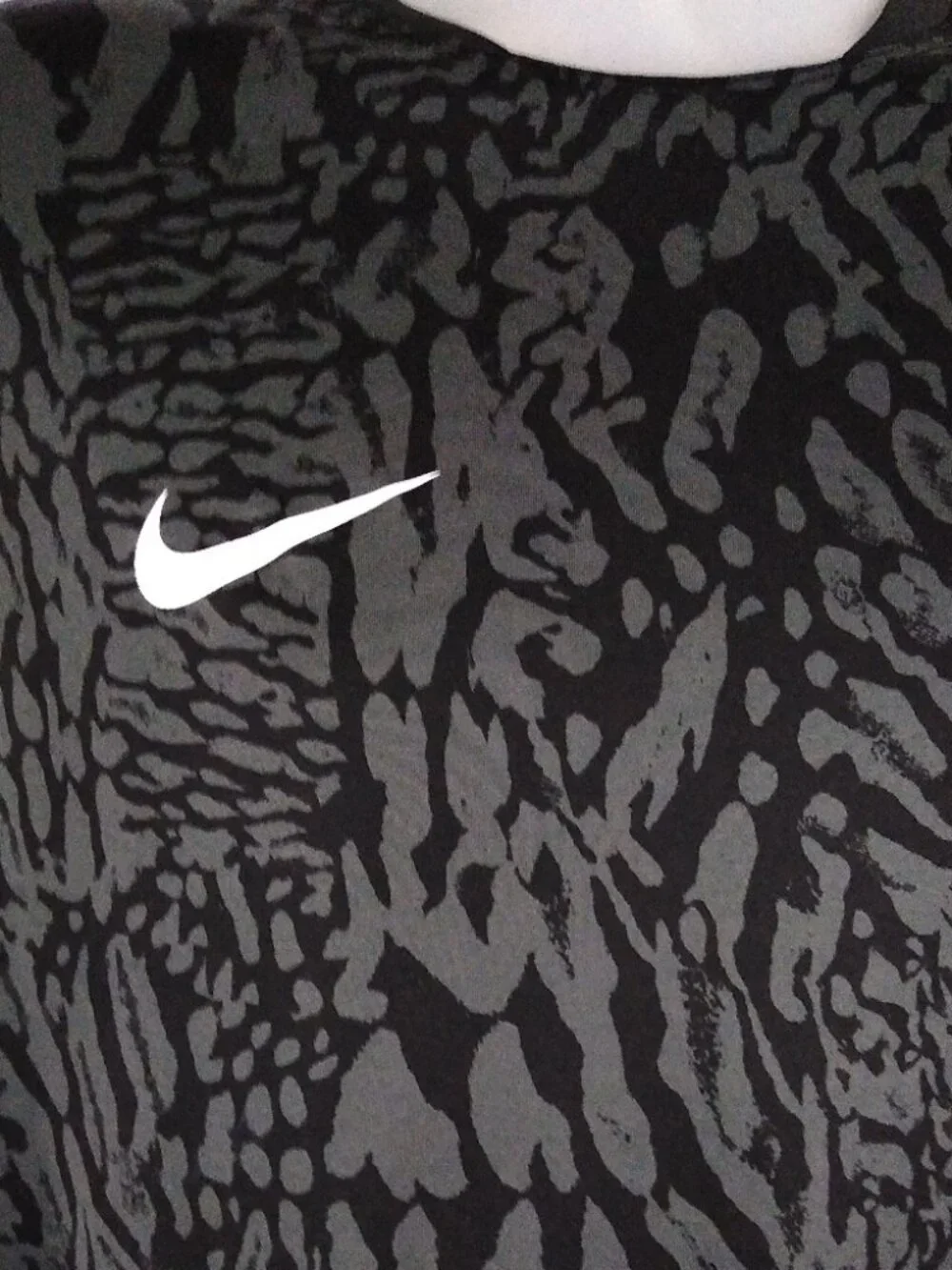 Nike Dri Fit Cheetah Print Soccer Training Shirt Large
